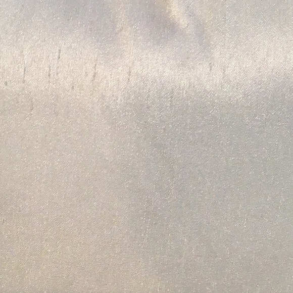 Pillow - Picture 4 of 6